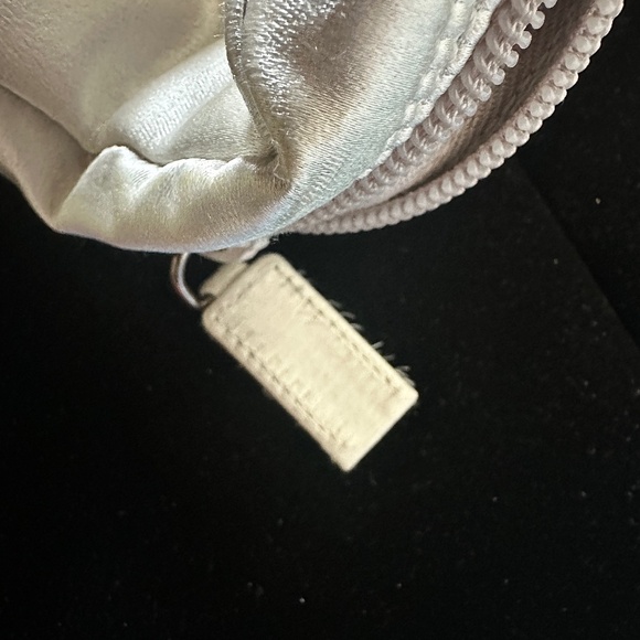 Prada size 40 silver silk-satin ballerina flats & matching silk-satin clutch - Picture 6 of 13